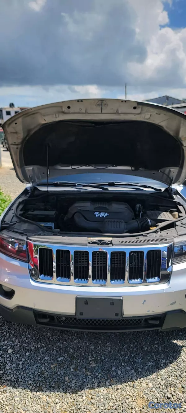 jeepetas y camionetas - JEEP GRAND CHEROKEE 2014 10