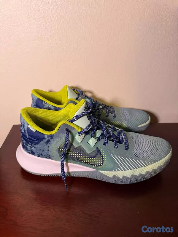 zapatos para hombre - Shoes Nike de baloncesto como nuevos ( 2 veces usado) size 11 7