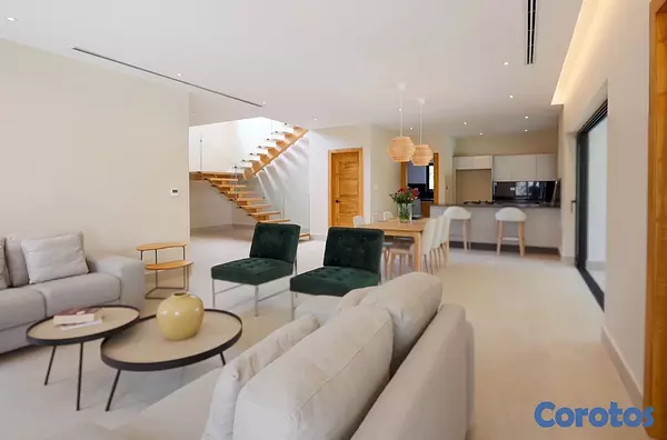 casas vacacionales y villas - venta de Villa con 600mts y piscina en punta cana village República Dominicana  9