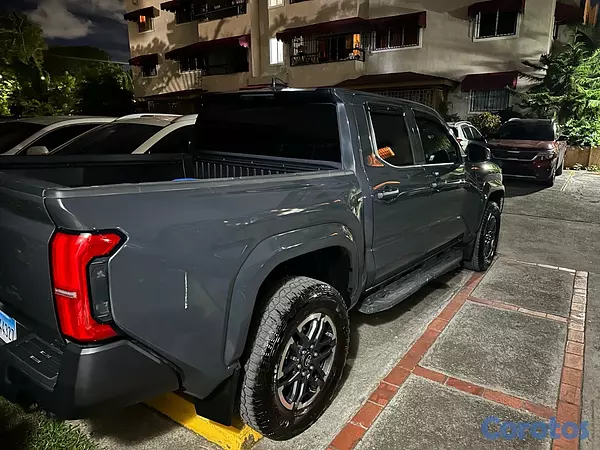 jeepetas y camionetas - Toyota tacoma TRD 2024 2