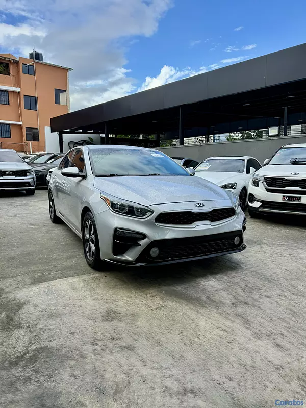 carros - Kia Forte LXS 2020 3