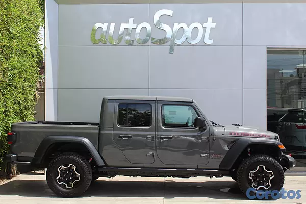 jeepetas y camionetas - Jeep Gladiator Rubicon 2024 4