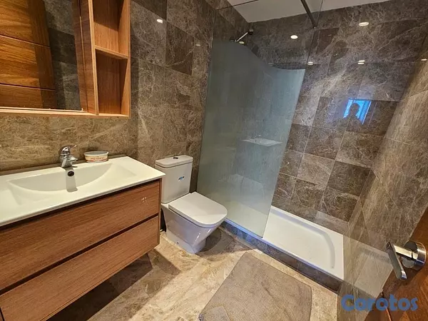 apartamentos - alquiló los cacicazgos torre de lujo piso 11 tres habitaciones con su baño tres  5