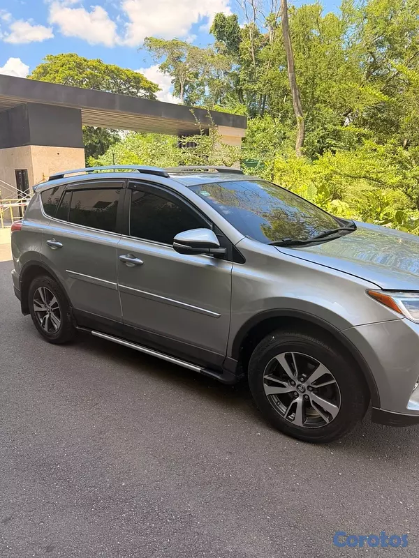 jeepetas y camionetas - Toyota rav4 2016 4x4 (AWD) 2