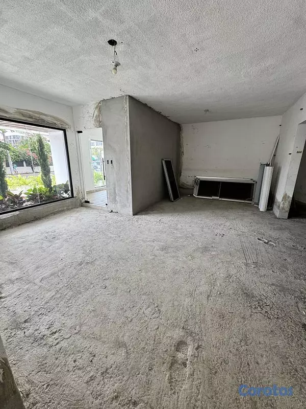 oficinas y locales comerciales - Local comercial de 135mt2 en alquiler en Mirador S 7