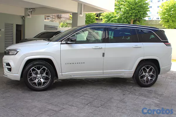 jeepetas y camionetas - Jeep Commander 4