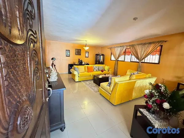 casas - Vendo casa espaciosa Prado Oriental, Sto. Dgo. Est 2