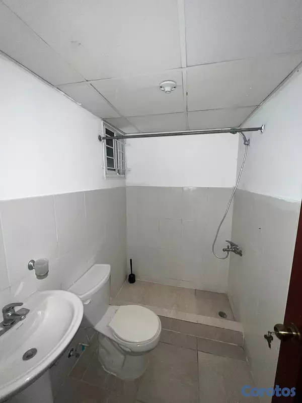 apartamentos - Apartamento Alquiler Sto Dgo Norte. Primer Nivel 3 Hab 2 Baños 1 Parqueo 5