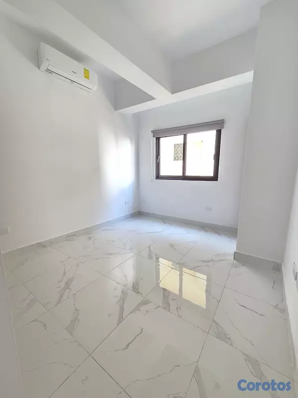 apartamentos - alquiló bella vista sur piso 4 con línea blanca tres habitaciones 2.5 baños dos  3
