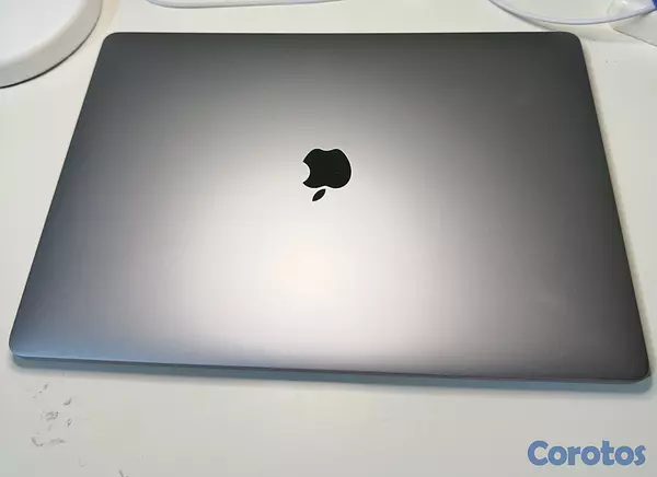 computadoras y laptops - MacBook Pro 2019 15-Inch NO NEGOCIABLE LEER PORFAVOR  5