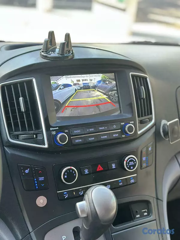 jeepetas y camionetas - 2020 HYUNDAI GRAND STAREX 12 PASAJEROS 8