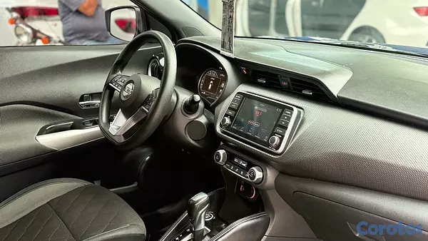 jeepetas y camionetas - 2020 Nissan Kicks SV CLEAN CARFAX 5