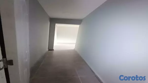 oficinas y locales comerciales - Local para Consultorios en Venta de 165.84 mt2 en edificio Profesiona. 4