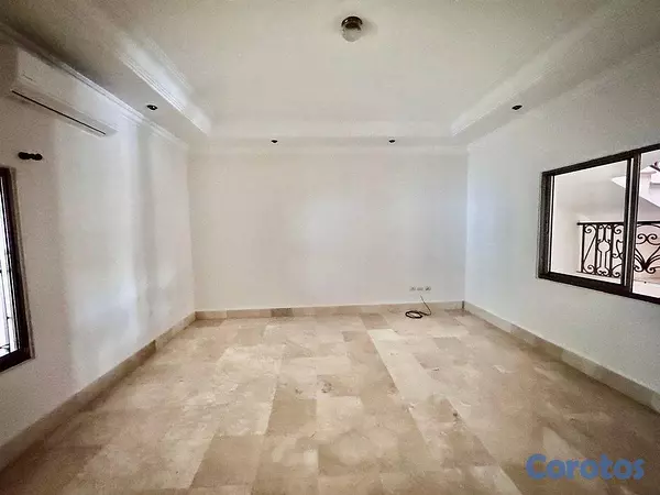 casas - Casa de 3 habitaciones 3 baños en alquiler en Los  20