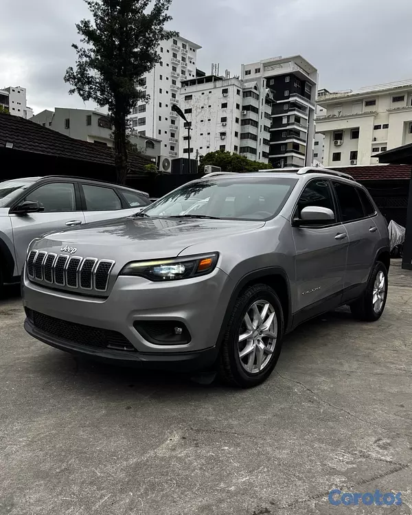jeepetas y camionetas - Jeep Cherokee Latitude 2019 3