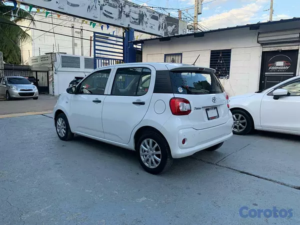 carros - TOYOTA PASSO  3