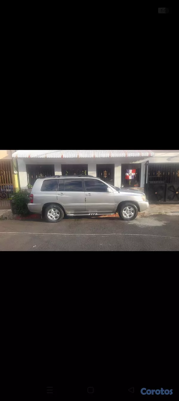 jeepetas y camionetas - Se vende en oferta Toyota Highlander  4