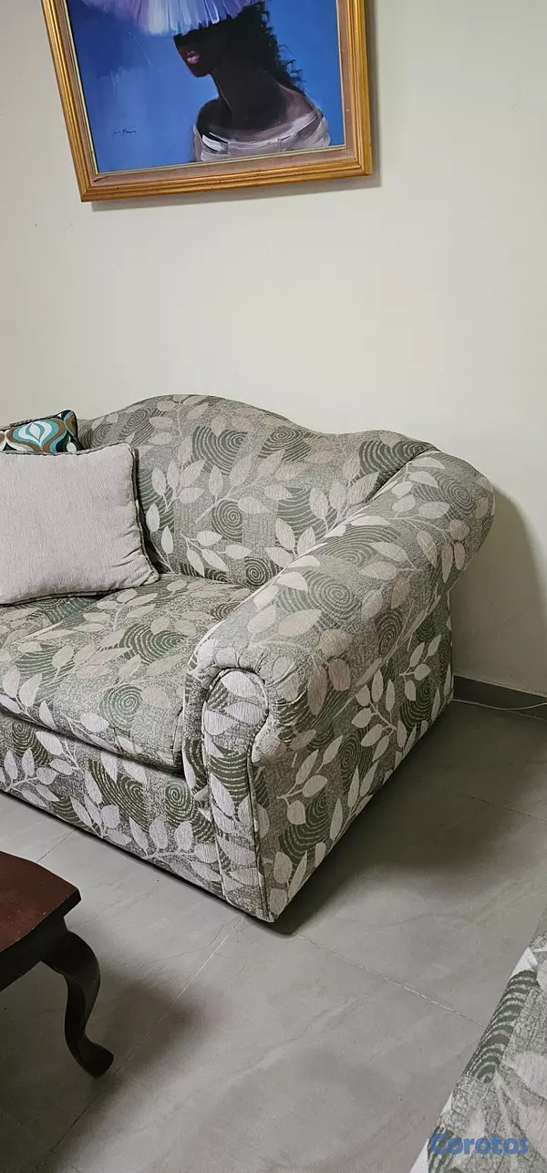muebles y colchones - Muebles y centro de mesa en Caoba  6