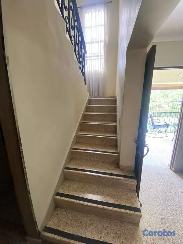 casas - Casa en venta de 3 habitaciones 2 baños en venta e 8