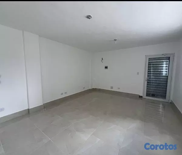 solares y terrenos - Alquilo Naves en Punta Cana, cerca de la Domingo Maiz y de Unidos 3