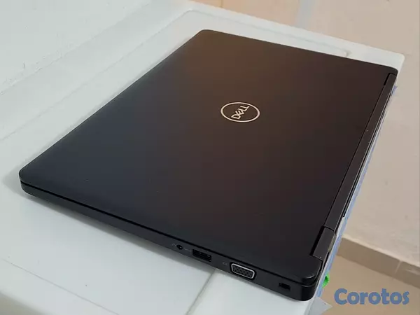computadoras y laptops - Dell Touch 14 Pulg Core i5 7ma Ram 8gb ddr4 SSD 512GB Full 3