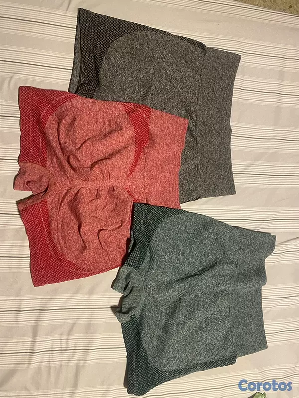 ropa para mujer - vendo ropa size entre M y L  4