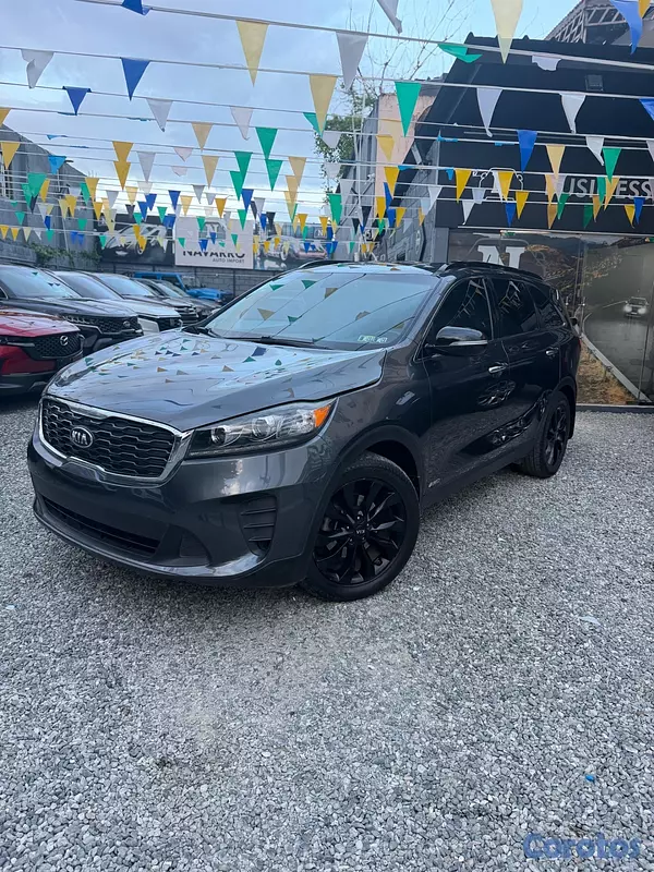 jeepetas y camionetas - KIA SORENTO LX 2019 1