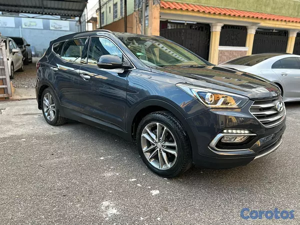 jeepetas y camionetas - Hyundai Santa Fe 2017 Doch 2