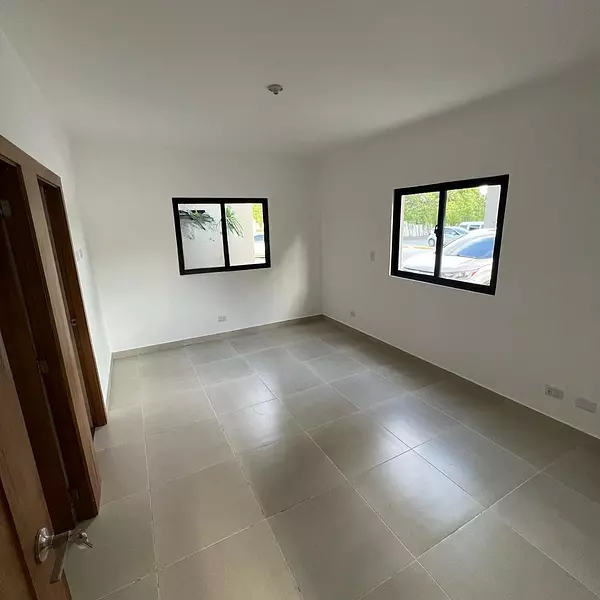 apartamentos - Apartamento 1er Nivel con Patio proximo al HOMS  3
