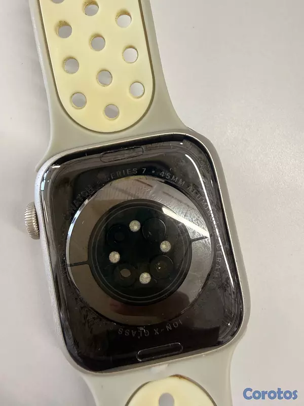 celulares y tabletas - Apple Watch Series 7 de 45mm Silver con correa deportiva 6