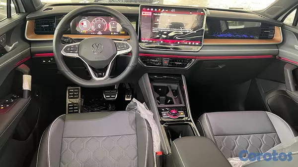 jeepetas y camionetas - Volkswagen Tiguan R Design 2026 12