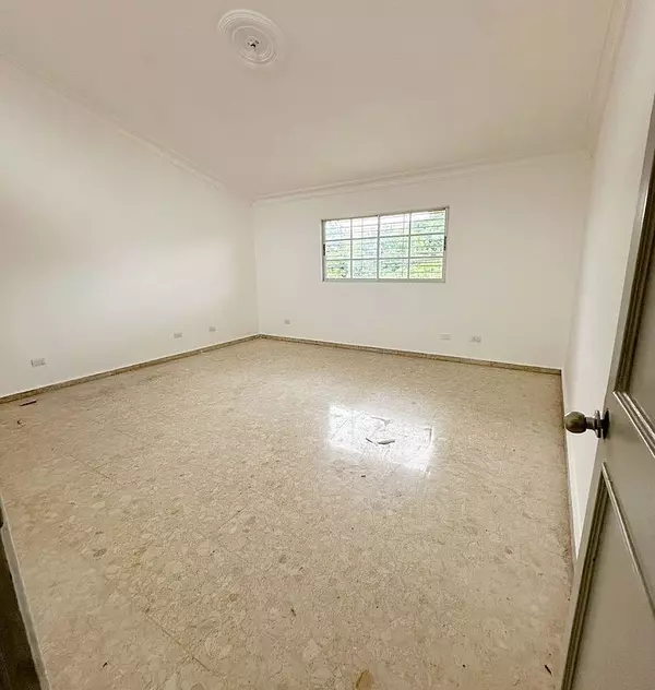 casas - Alquiler propiedad comercial  2