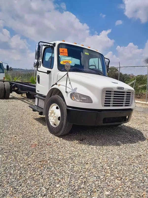 camiones y vehiculos pesados - FREIGHTLINER M2 año 2007 2