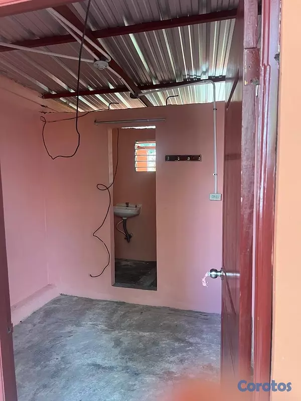 casas - CASA EN ALQUILER
 PARA VIVIENDA,NEGOCIOS
Y ALMACÉN,SANTO DOMINGO OESTE ALAMO 15