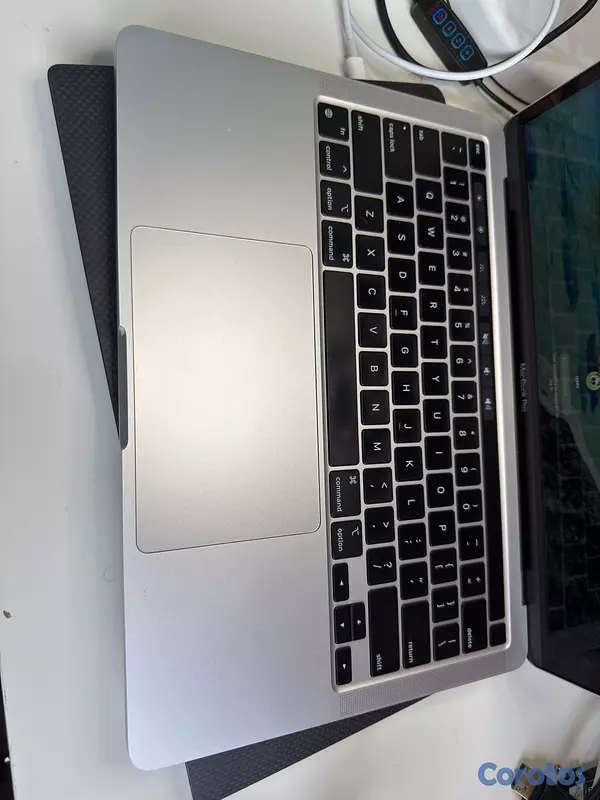computadoras y laptops - MacBook Pro 2020 13-Inch m1 16GB 500 almacenamiento 2