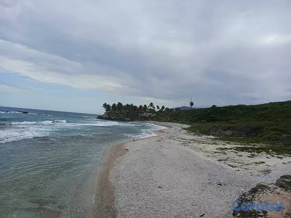 solares y terrenos - Se vende terreno ubicado en barahona 2