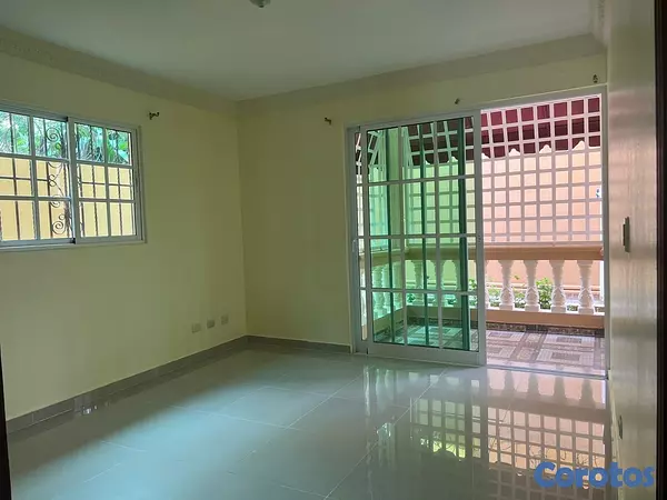 casas - venta de casa de lujo en el mirador del este Santo Domingo este  8