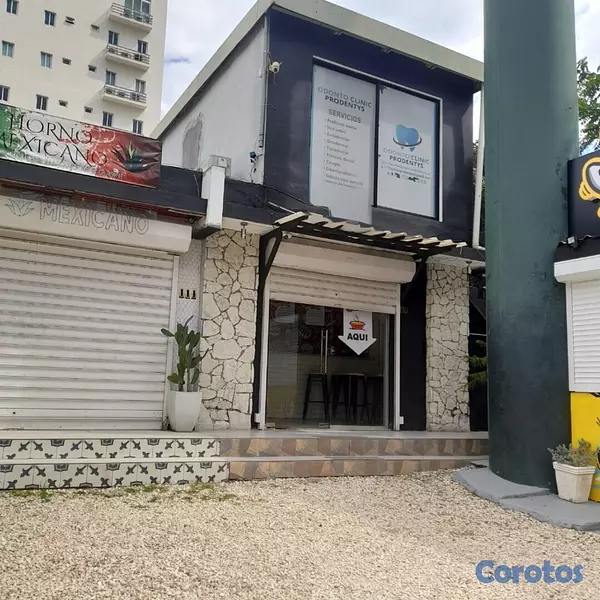 oficinas y locales comerciales - Local Comercial AV Romulo Betancourt 17