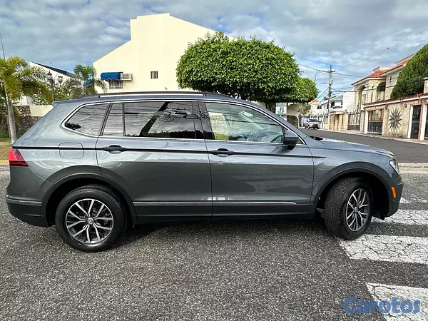 jeepetas y camionetas - Volkswagen Tiguan SE 2020 Techo panorámico  3
