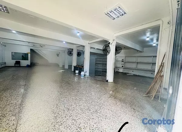 oficinas y locales comerciales - se alquila local  3