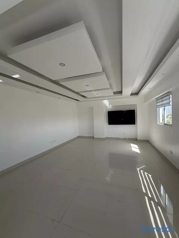 apartamentos - vendo en el millón tercer nivel tres habitaciones 2.5 baños dos parqueos balcón 13