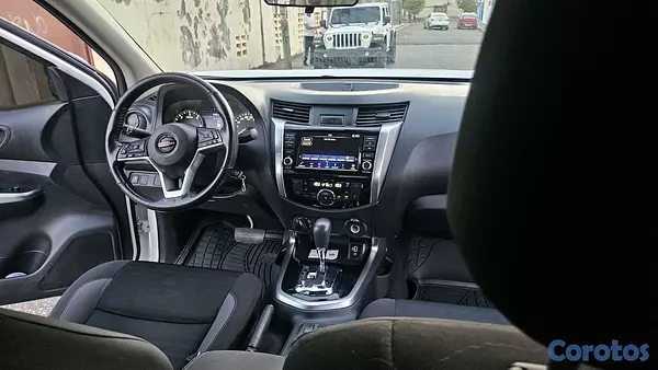 jeepetas y camionetas - Nissan frontier diesel 2022 4x4 11