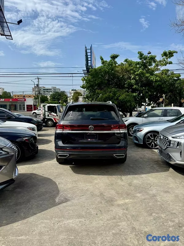 jeepetas y camionetas - Volkswagen Teramont Highline 2024 8