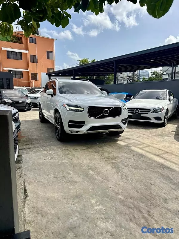 jeepetas y camionetas - Volvo XC-90 T5 Momentum 2018 3
