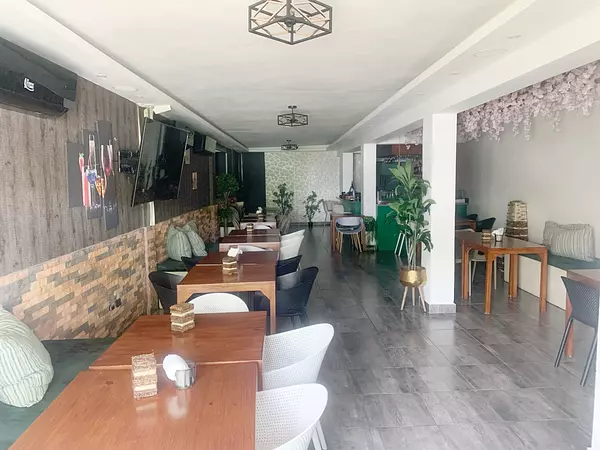 oficinas y locales comerciales - Local en primer nivel bella vista  3