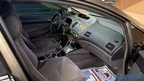 carros - Honda Civic 2006 LX en excelentes condiciones 7