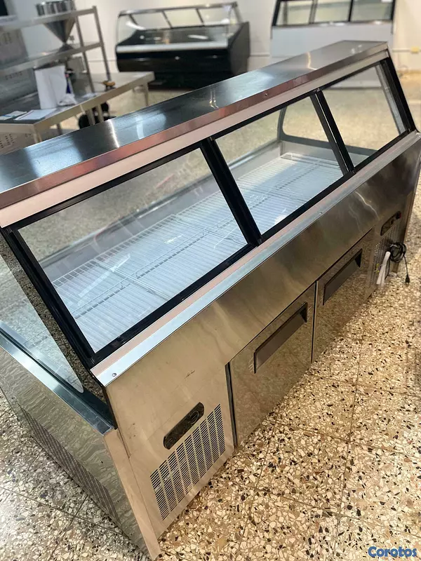 equipos profesionales - Freezer vitrina exhibidora de carnes embutidos 6