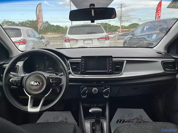 carros - Kia Rio 2020 7
