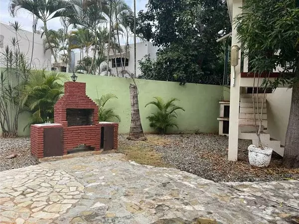 casas - Vendo casa en los cacicazgos 4