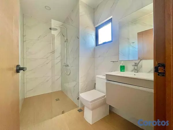 apartamentos - vendo ensanche naco piso 12 una habitación sos balos parqueo vista impresiante  4